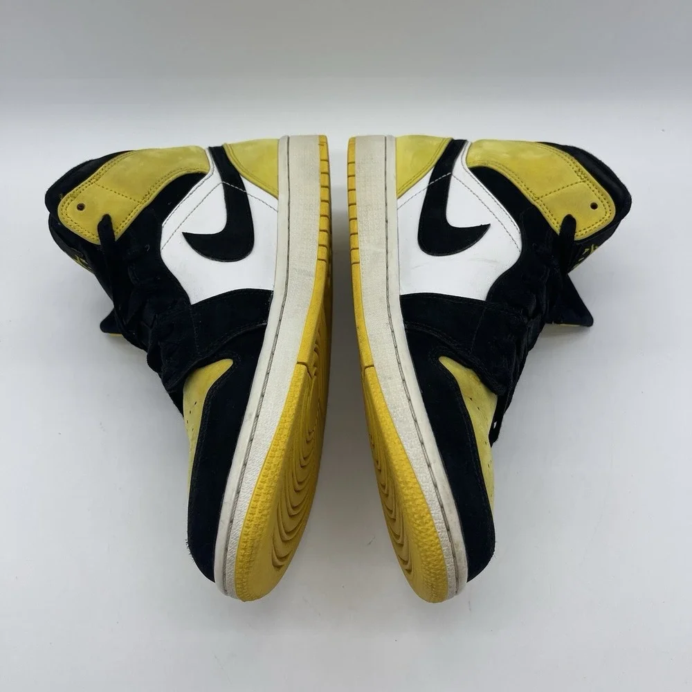 Nike Air Jordan 1 Mid 'Yellow Toe' 852542–071 Men's Size 10 Athletic Sneakers